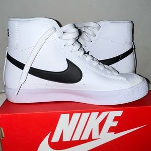 NIKE BLAZER MID ‘77 (GS)